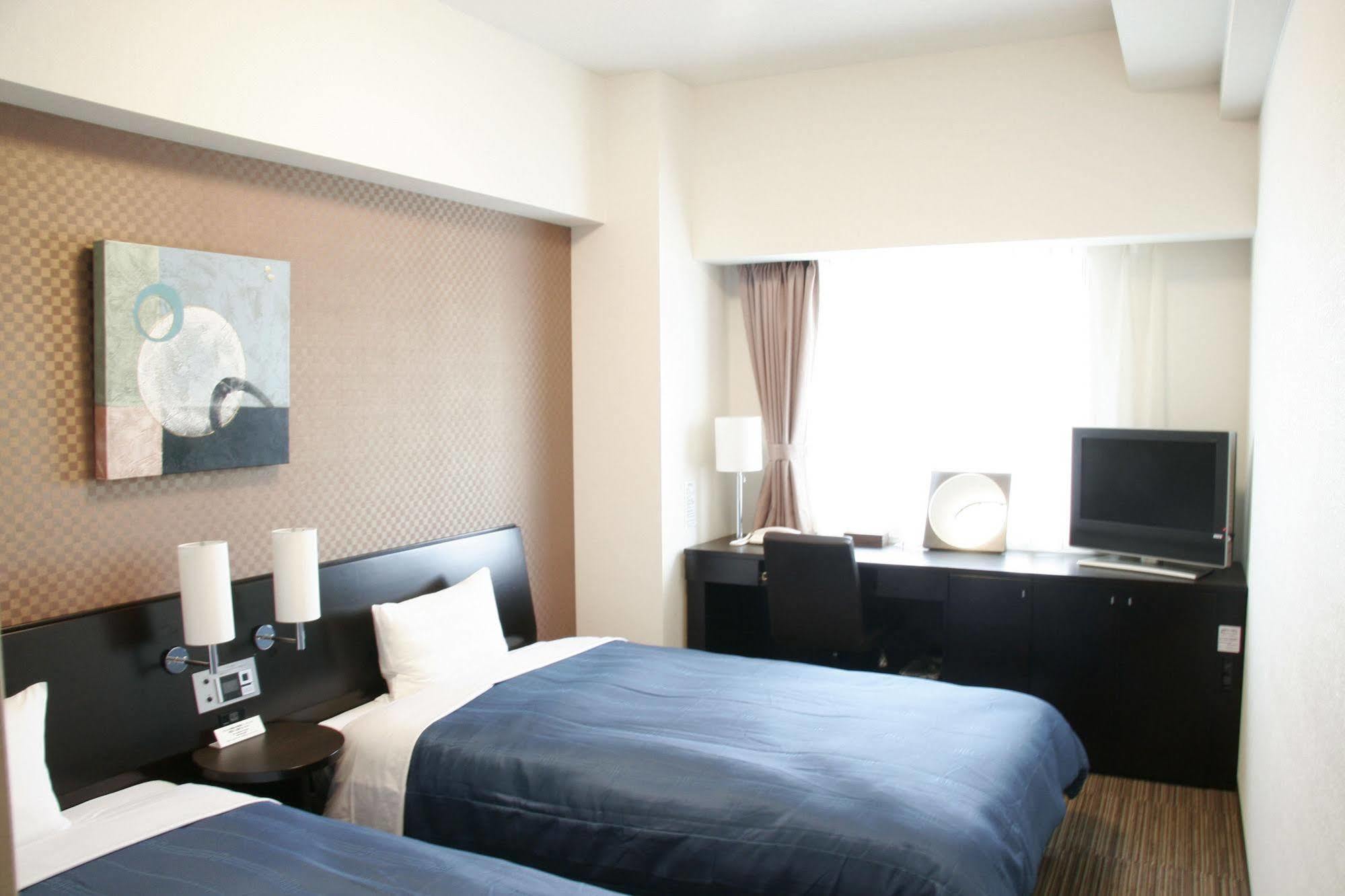 Hotel Route-inn Chitose Ekimae 3*